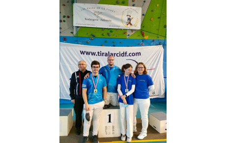 Championnat Régional Salle  :  Maëlle en Argent et  Vincent en Or 