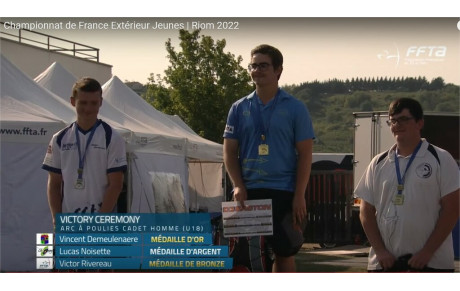 Vincent Champion de France jeunes en Cadet Arc à Poulies à Riom